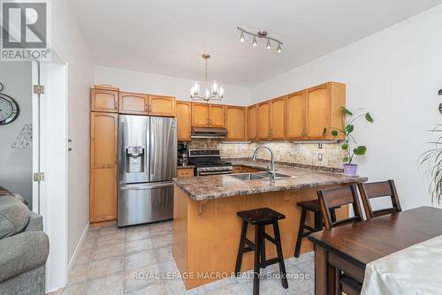 102 Willow Lane, Grimsby, ON - Indoor Photo Showing Kitchen With Stainless Steel Kitchen With Double Sink