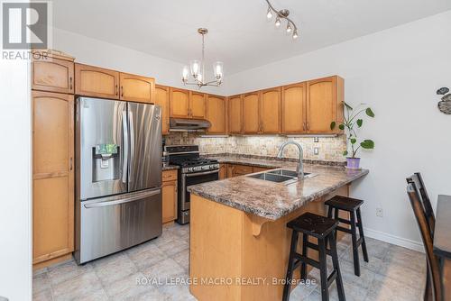 102 Willow Lane, Grimsby, ON - Indoor Photo Showing Kitchen With Stainless Steel Kitchen With Double Sink