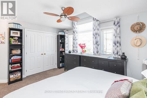 102 Willow Lane, Grimsby, ON - Indoor Photo Showing Bedroom