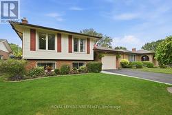 11 JENNIFER COURT Welland (Prince Charles), ON L3C 6E9