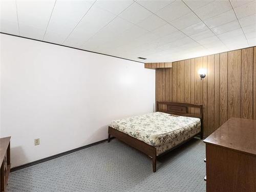 60 Kersey Bay, Winnipeg, MB - Indoor