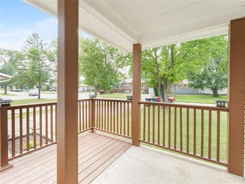 60 Kersey Bay, Winnipeg, MB - Outdoor With Deck Patio Veranda With Exterior