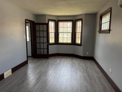 232 Mckellar Street S, Thunder Bay, ON - Indoor Photo Showing Other Room