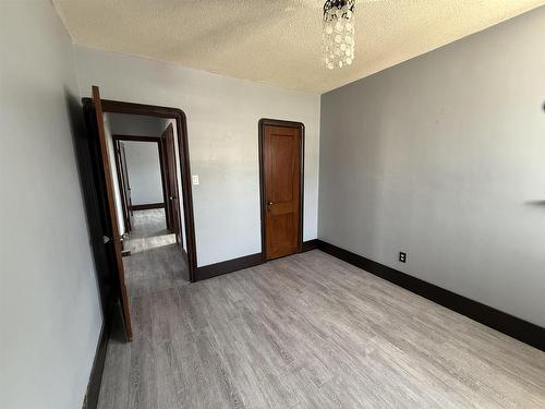 232 Mckellar Street S, Thunder Bay, ON - Indoor Photo Showing Other Room