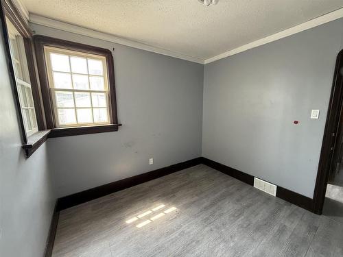 232 Mckellar Street S, Thunder Bay, ON - Indoor Photo Showing Other Room