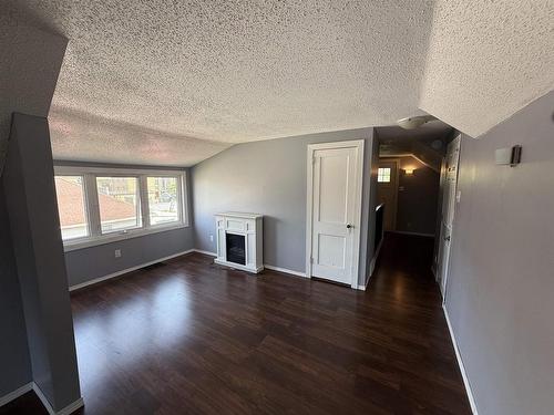232 Mckellar Street S, Thunder Bay, ON - Indoor