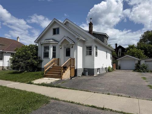 232 Mckellar Street S, Thunder Bay, ON - Outdoor With Facade