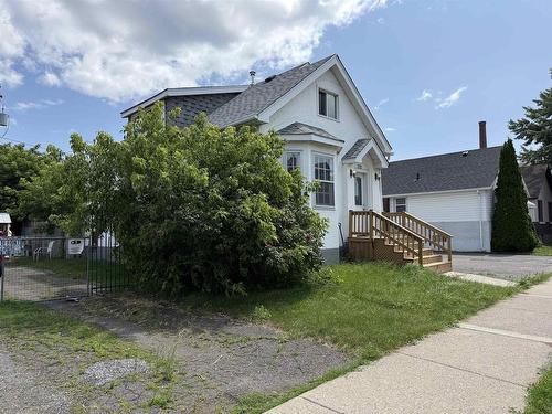 232 Mckellar Street S, Thunder Bay, ON - Outdoor