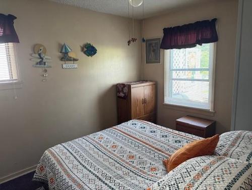 129 Ray Boulevard, Thunder Bay, ON - Indoor Photo Showing Bedroom