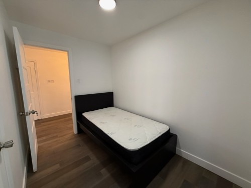 Chambre à coucher - 4661 Rue Forest, Montréal (Montréal-Nord), QC - Indoor Photo Showing Bedroom