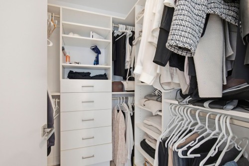 Penderie (Walk-in) - 535-1500 Rue Des Bassins, Montréal (Le Sud-Ouest), QC - Indoor With Storage
