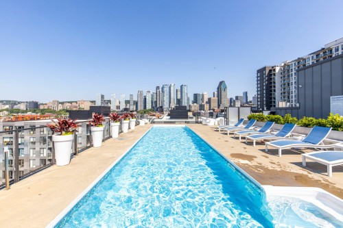 Piscine - 535-1500 Rue Des Bassins, Montréal (Le Sud-Ouest), QC - Outdoor With In Ground Pool