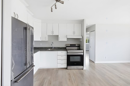 Cuisine - 402-90 Rue Front, Gatineau (Aylmer), QC - Indoor Photo Showing Kitchen With Double Sink