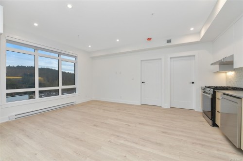 #304-1114 Samar Cres, Langford, BC - Indoor Photo Showing Kitchen