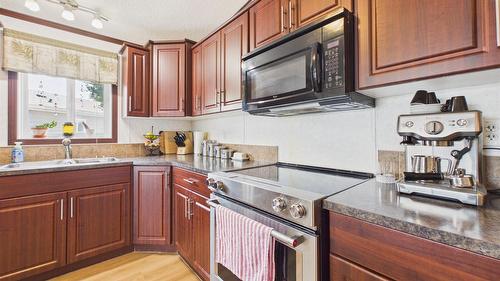 32 Pinewood Avenue, Cranbrook, BC 