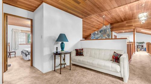 231 Glenacres Road, Nakusp, BC - Indoor