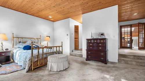 231 Glenacres Road, Nakusp, BC - Indoor Photo Showing Bedroom