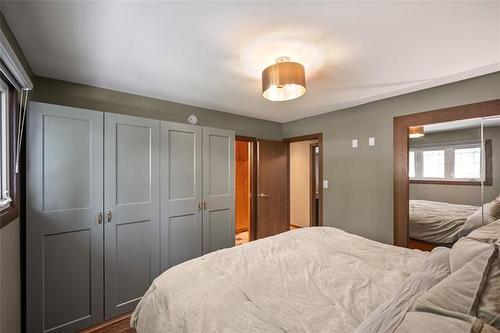 67 Greenlea Cove, Winnipeg, MB - Indoor Photo Showing Bedroom