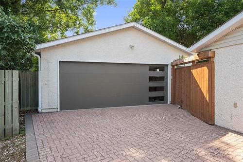 67 Greenlea Cove, Winnipeg, MB - Outdoor With Exterior