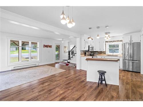 433 Pleasant Dr, Minto, NB 