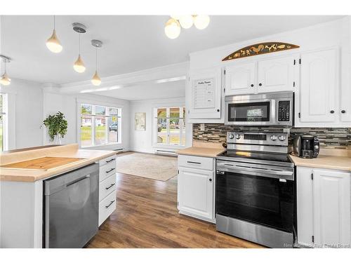 433 Pleasant Dr, Minto, NB 