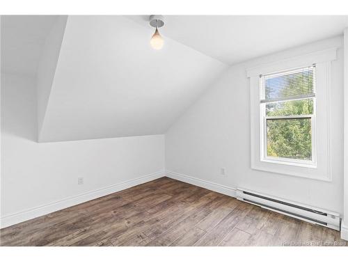 433 Pleasant Dr, Minto, NB 