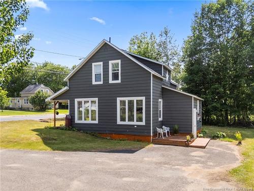 433 Pleasant Dr, Minto, NB 