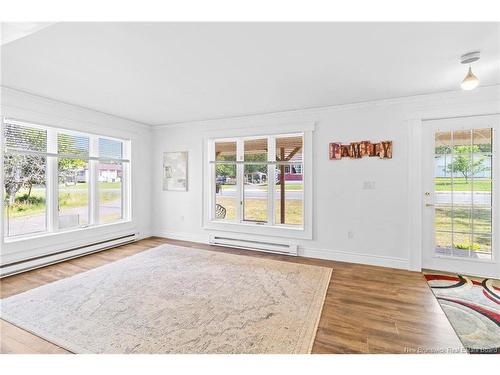 433 Pleasant Dr, Minto, NB 