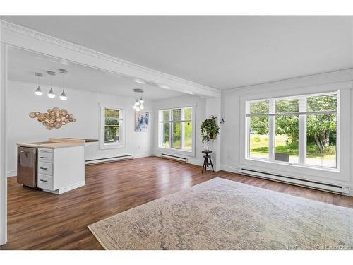 433 Pleasant Dr, Minto, NB 