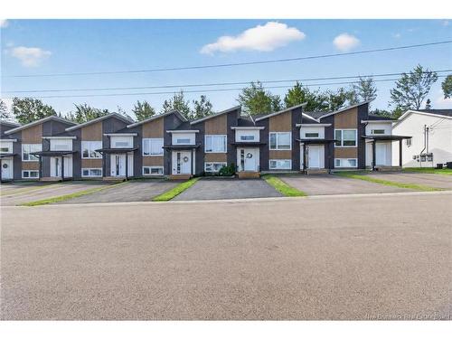 132 Donat Cres, Dieppe, NB 
