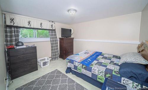 72 Birmingham Crt, Fredericton, NB 