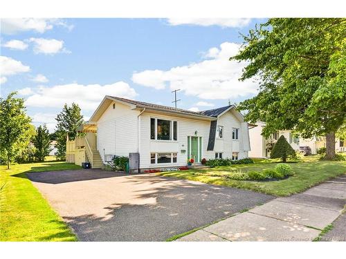 91 Mecca Dr, Moncton, NB 