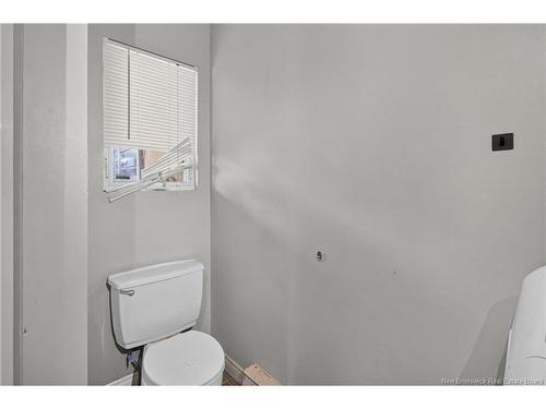 76-78 Belleview Ave, Moncton, NB - Indoor Photo Showing Bathroom