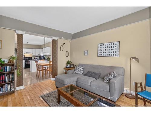 76-78 Belleview Ave, Moncton, NB - Indoor Photo Showing Living Room