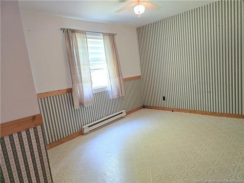 1063 Tower Hill, Bathurst, NB - Indoor Photo Showing Other Room