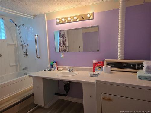 1063 Tower Hill, Bathurst, NB - Indoor