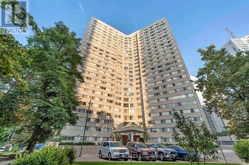 202 - 3700 KANEFF CRESCENT N  Mississauga, ON L5A 4B8