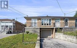 136 DUNCANWOODS DRIVE Toronto, ON M9L 2E1