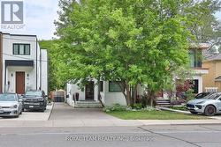 91 SOUTH KINGSWAY WAY  Toronto, ON M6S 3T4