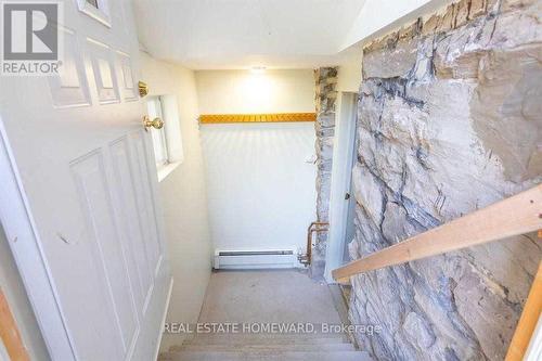 LOWER - 81 SWEETLAND AVENUE , Ottawa, Ontario K1N 7T9 4