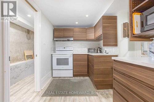 LOWER - 81 SWEETLAND AVENUE , Ottawa, Ontario K1N 7T9 5