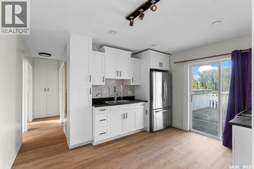 410 P Avenue N, Saskatoon, SK - Indoor Photo Showing Kitchen