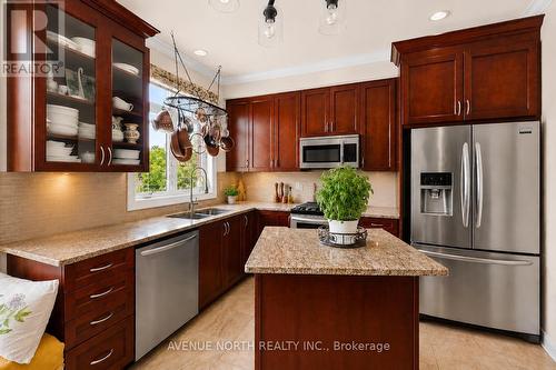 52 Kings Landing Private, Ottawa, ON - Indoor Photo Showing Kitchen With Double Sink