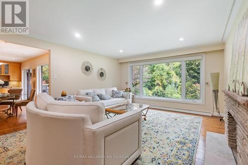 195 BURBANK DRIVE , Toronto, Ontario M2K 1P5 5