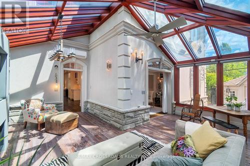 2 Bond Avenue, Toronto, ON - 