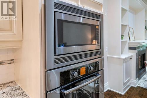 2 Bond Avenue, Toronto, ON - Indoor Photo Showing Kitchen