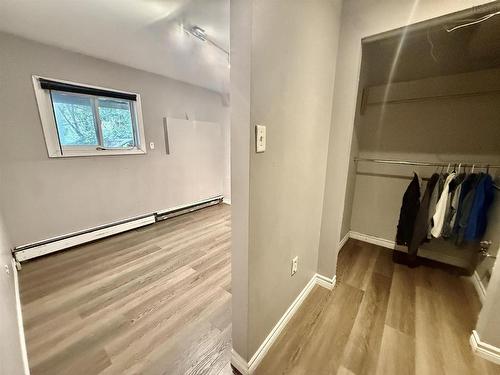 6 Beacon Street, Dartmouth, NS - Indoor