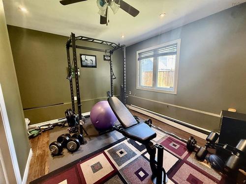 6 Beacon Street, Dartmouth, NS - Indoor Photo Showing Gym Room