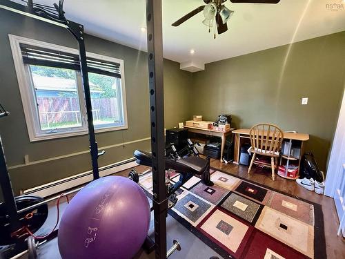 6 Beacon Street, Dartmouth, NS - Indoor