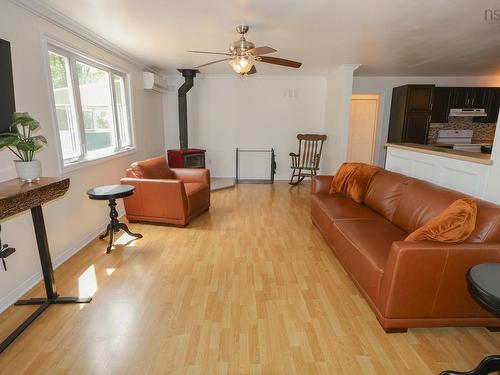 21 Lakeview Road, Hemford, NS - Indoor Photo Showing Living Room